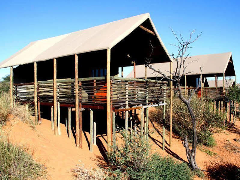 Suricate Tented Lodge Mariental Buitenkant foto